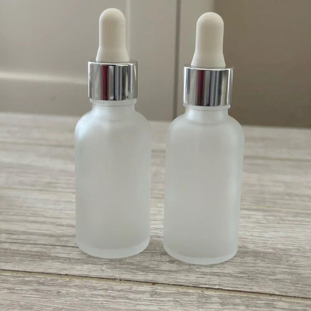 Silver chrome 8 piece DIY CREAM SERUM PUMP JARS BOTTLES ESSENTIAL OILS TRAVEL
